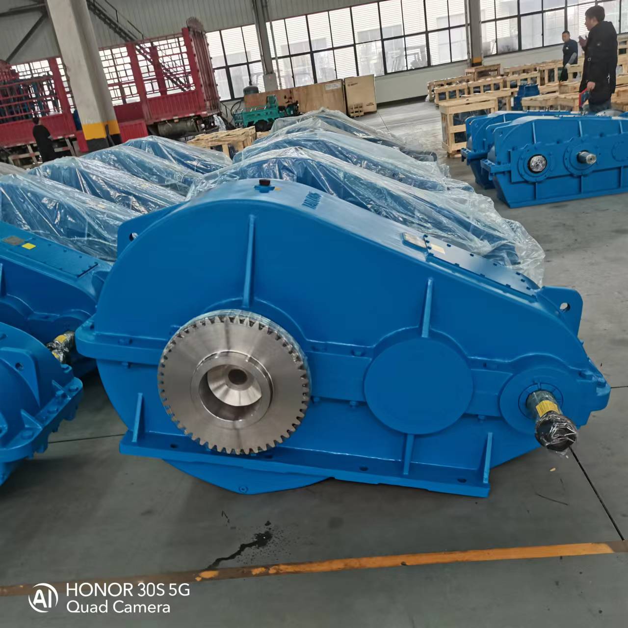 泰隆ZDH臥式軟齒面齒輪減速器 2 泰隆ZDH臥式軟齒面齒輪減速器 2