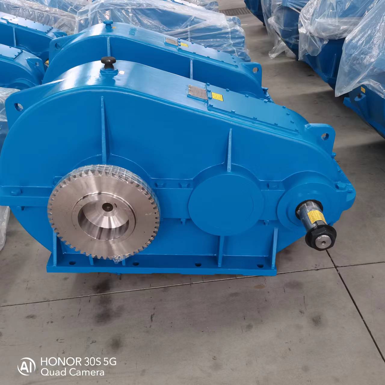 泰隆ZDH臥式軟齒面齒輪減速器 4 泰隆ZDH臥式軟齒面齒輪減速器 4